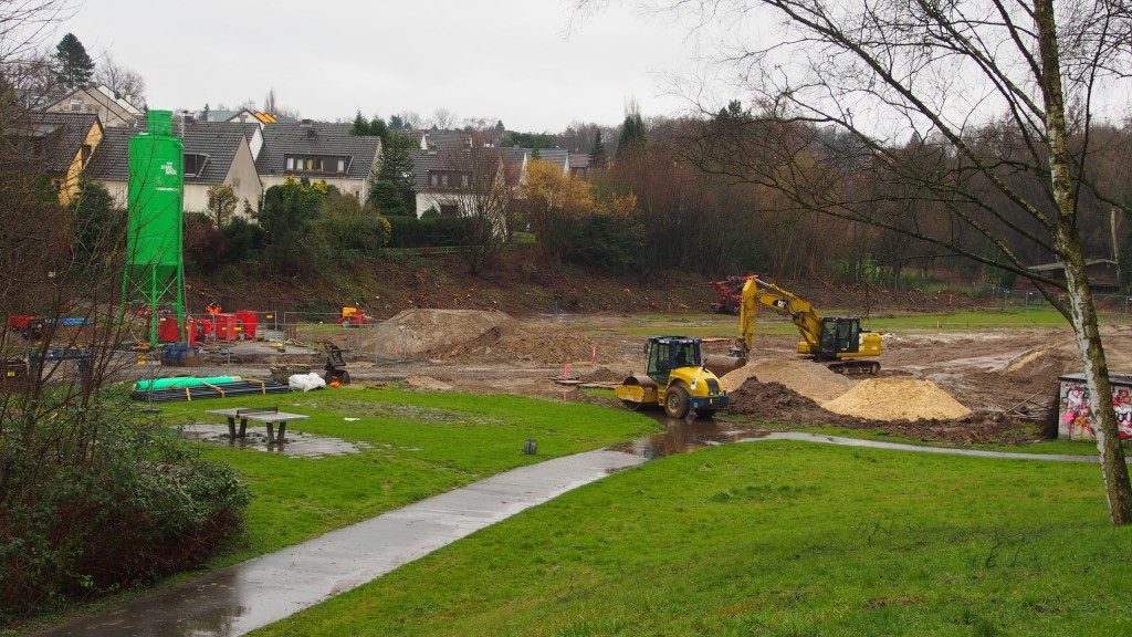 Hohlraumverfüllung auf Sportplatz Am Kuhlenkamp